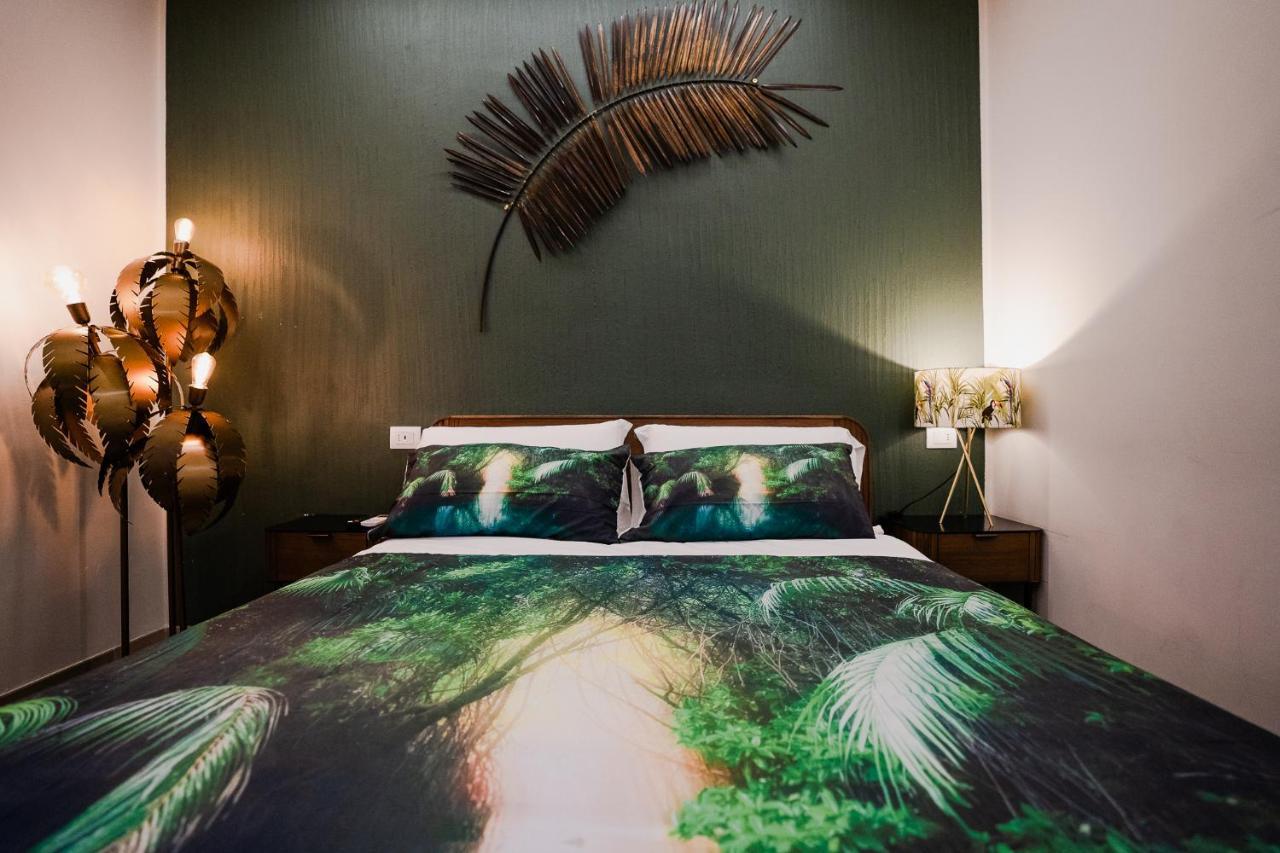 Le Boutique Luxury Rooms Diffused In Historic Center Fiumicino Exterior photo