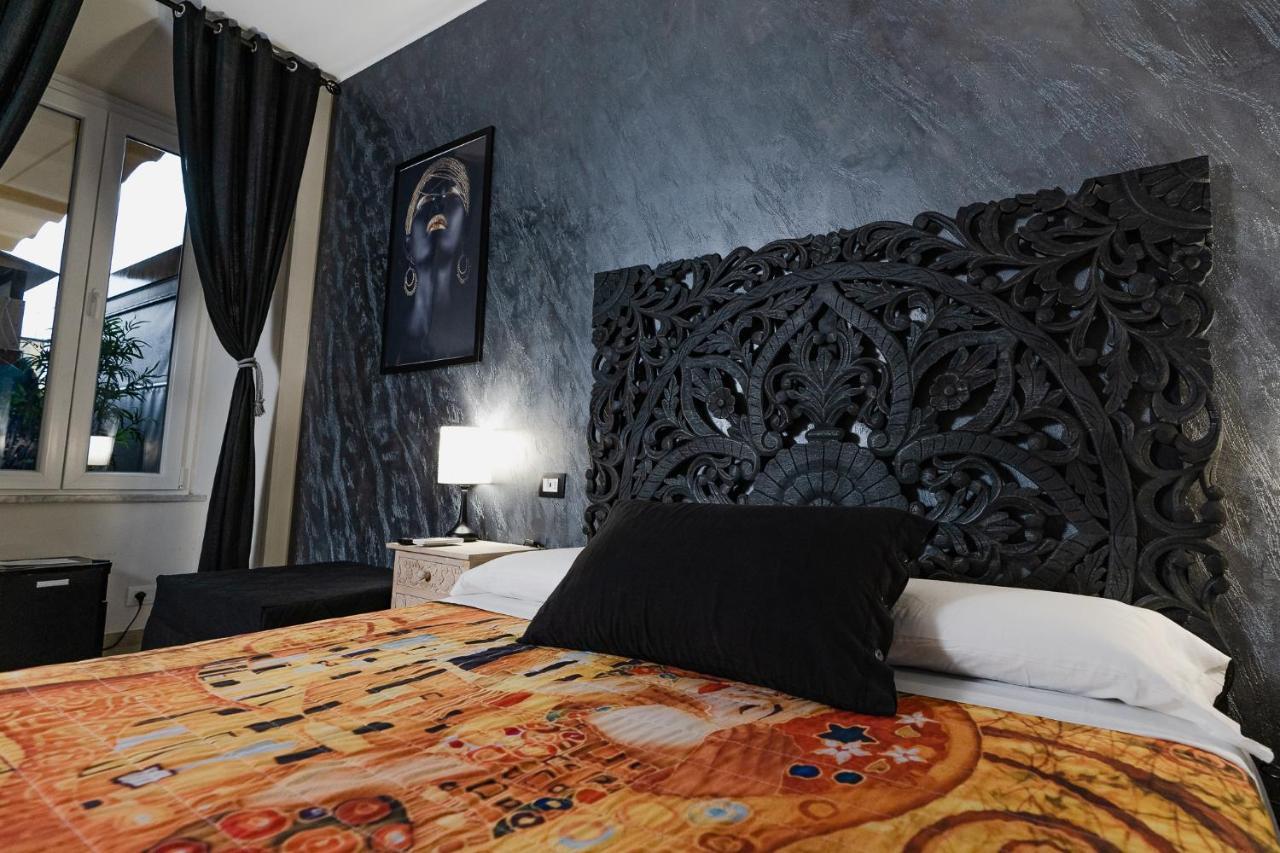 Le Boutique Luxury Rooms Diffused In Historic Center Fiumicino Exterior photo