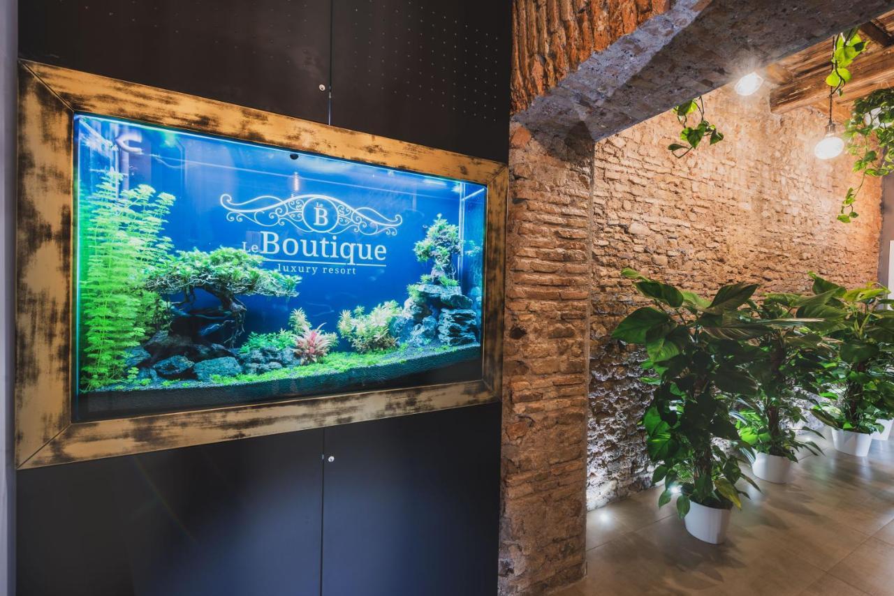 Le Boutique Luxury Rooms Diffused In Historic Center Fiumicino Exterior photo