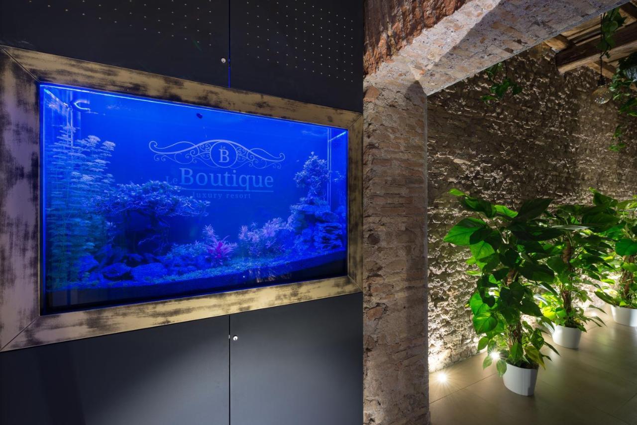 Le Boutique Luxury Rooms Diffused In Historic Center Fiumicino Exterior photo